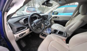Chrysler Pacifica full