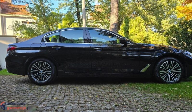 BMW Seria 5 540i xDrive Luxury Line full
