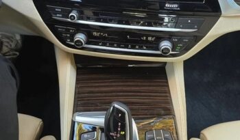 BMW Seria 5 540i xDrive Luxury Line full